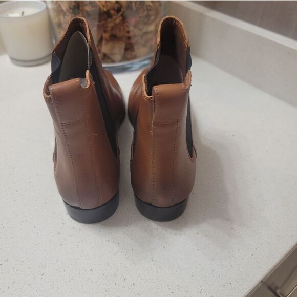 J. Crew Pull-on Leather Chelsea Boots New Size 7 - Picture 4 of 12